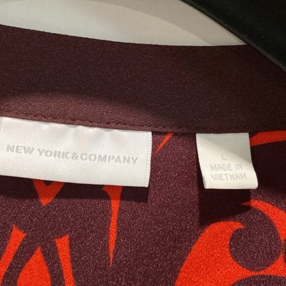 New York & Company Red Button Down Blouse Size Large - Picture 13 of 16